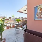 Arte Della Medaglia Gallery House ゲストハウス 4*