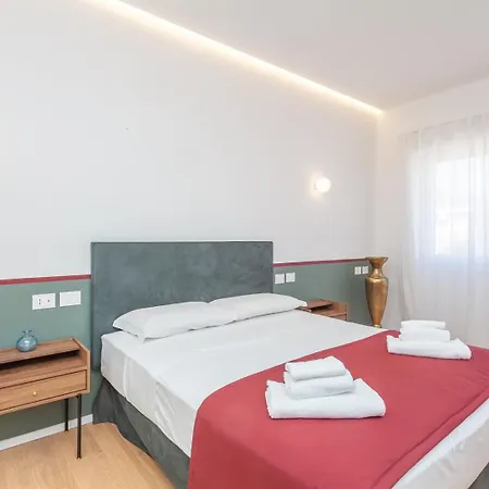 Arte Della Medaglia Gallery House - By Openroma Roma