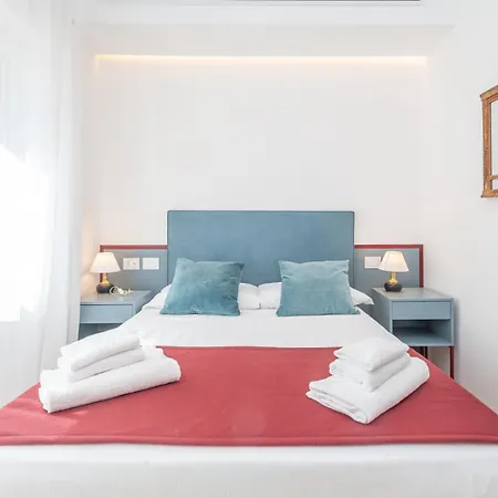 Arte Della Medaglia Gallery House - By Openroma
